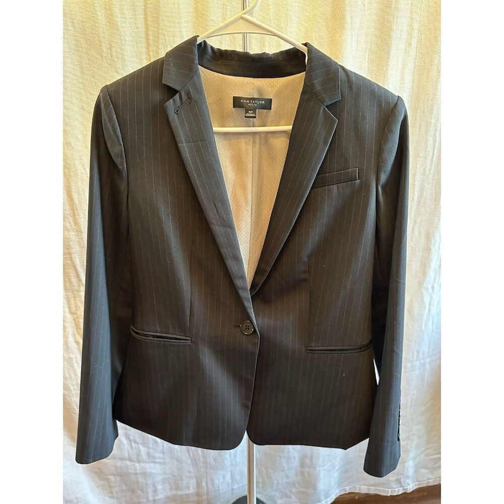 Ann Taylor One Button Wool Blend Blazer Lined Navy Pinstripe Women’s Size 8P